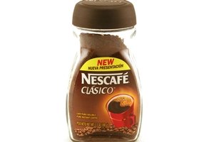 Nescafe Clasico (Pure Instant Coffee Beverages) - 3.5oz by Nescafe.