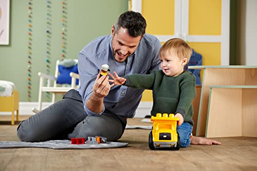 MEGA BLOKS Cat Building Blocks Toy Fisher Price, Lil Dump Truck With 7 Pieces, 1 Figure, Yellow, Gift Ideas For Kids