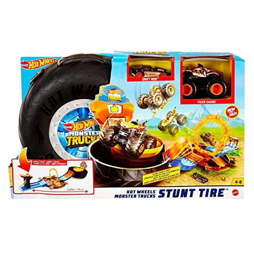 Hot Wheels Monster Trucks Stunt Tire Play Set Opens to Reveal Arena with Launcher, 1 1:64 Scale Car & 1 Monster Truck, Portable Toy Gift Set for Ages 4 to 8 Years Old