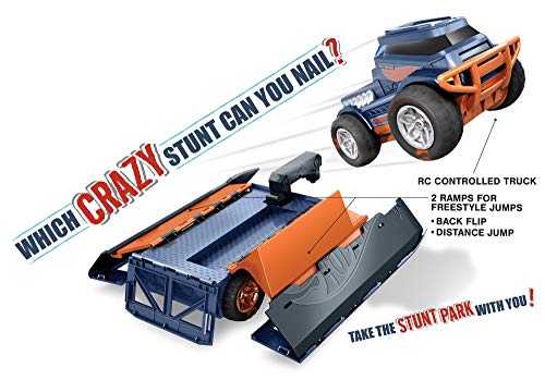 Hot Wheels RC Trick Truck Transforming Stunt Park, vehicle