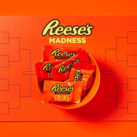 Reese's Peanut Butter Cups Thins Milk Chocolate Candy – Deliciously Proportioned – Individually Wrapped – Bulk Pack (Milk Chocolate, 2 Pound)