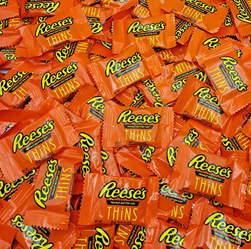 Reese's Peanut Butter Cups Thins Milk Chocolate Candy – Deliciously Proportioned – Individually Wrapped – Bulk Pack (Milk Chocolate, 2 Pound)
