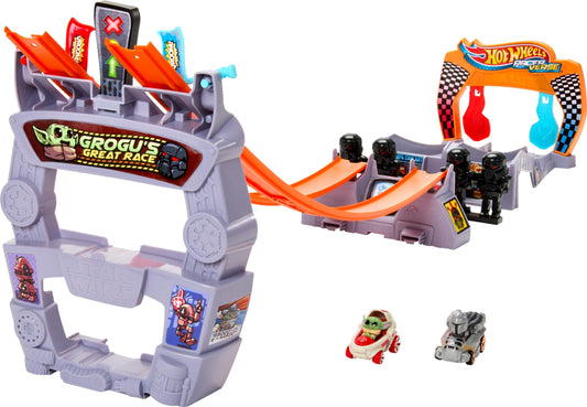 Hot Wheels RacerVerse Star Wars Track Set with 2 Racers Inspired by Star Wars: Grogu & the Mandalorian